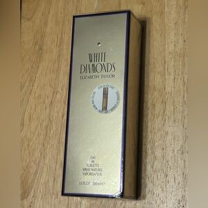 Elizabeth Taylor White Diamonds Eau de Toilette - Gold Box